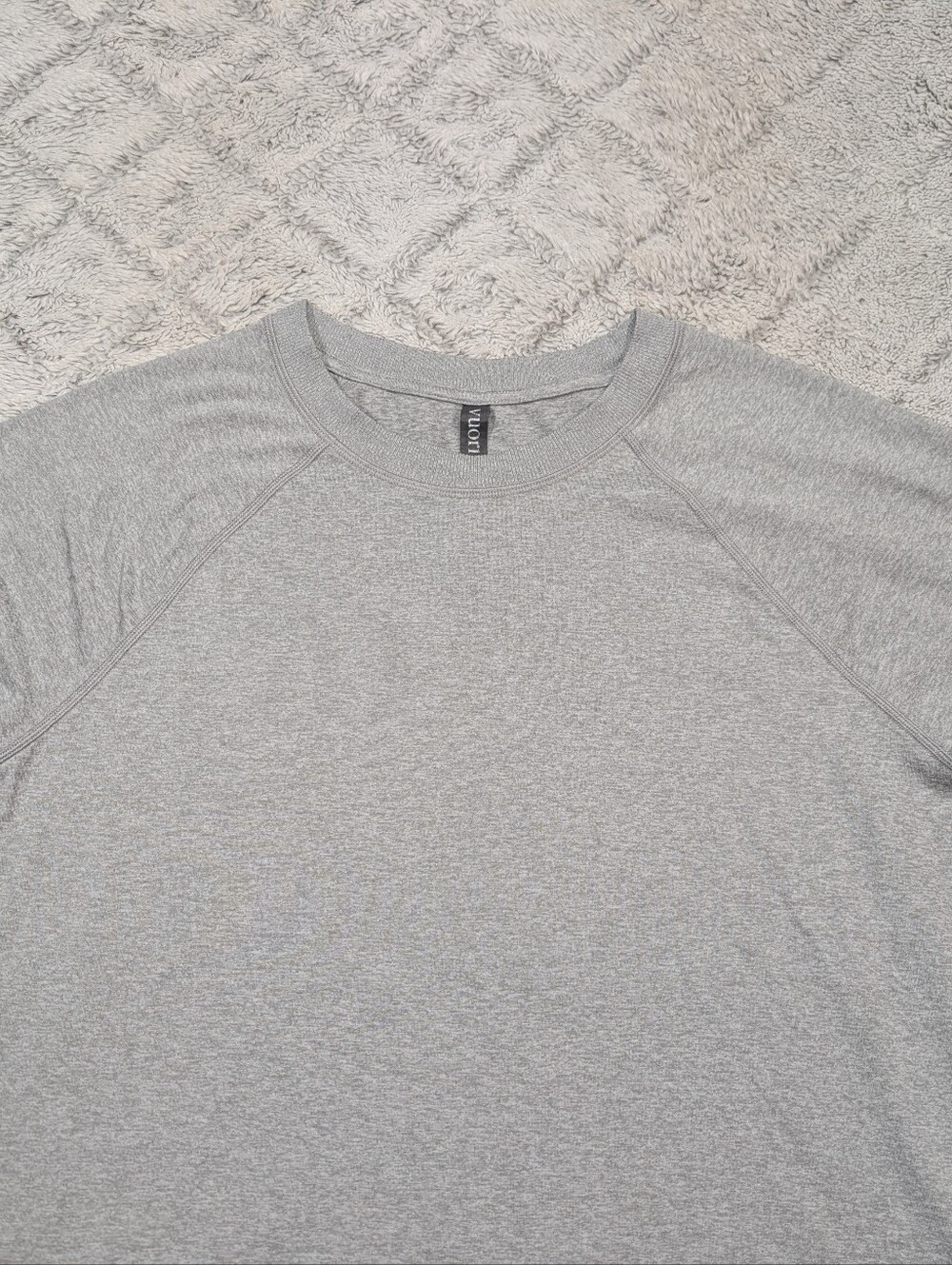 Vuori Sweatshirt Womens S Gray Heather Halo Modern Crew Soft Dreamknit Relaxed - Picture 2 of 9